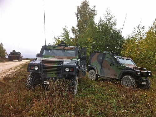 PLAE en appui escadron AMX10RC au CENTAC (54° RT)